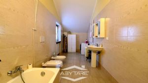 La tua casa Abytare..
Alcune immagini di questo an...