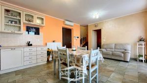 La tua casa Abytare..
Alcune immagini di questo an...