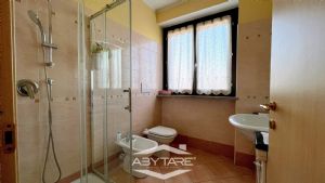 La tua casa Abytare..
Alcune immagini di questo an...