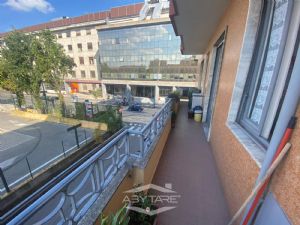 AMPIO TRILOCALE IN COMPLESSO SIGNORILE