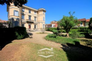 Appartamento ristrutturato in villa d'epoca