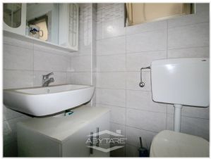 VINOVO CENTRO: CASA INDIPENDENTE CON CORTE PRIVATA