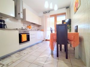 COSTRUZIONE 2007 - TRILOCALE CON DOPPIA ESPOSIZIONE