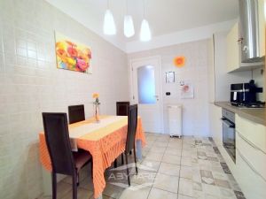 COSTRUZIONE 2007 - TRILOCALE CON DOPPIA ESPOSIZIONE