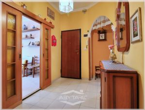 QUADRILOCALE VENDESI CON BOX VIA ROVEDA 13 TORINO