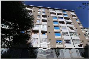 QUADRILOCALE VENDESI CON BOX VIA ROVEDA 13 TORINO