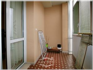 QUADRILOCALE VENDESI CON BOX VIA ROVEDA 13 TORINO