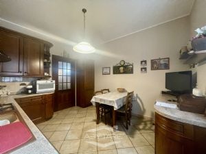 4 locali vendita Orbassano Via di Nanni 16