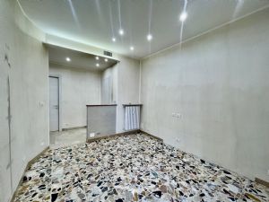 2 locali vendita Moncalieri Strada Genova 82