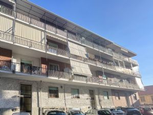 2 locali vendita Moncalieri Strada Genova 82