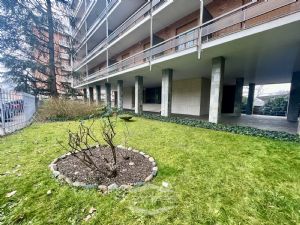 2 locali vendita Moncalieri Strada Torino 71