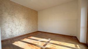 Appartamento trilocale con box auto