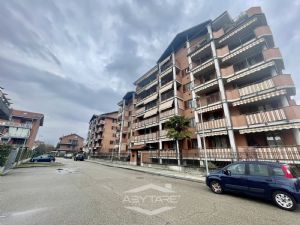 2 locali affittasi Moncalieri Strada Genova 255