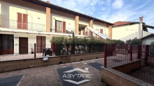 Appartamento piano terra con cortile privato