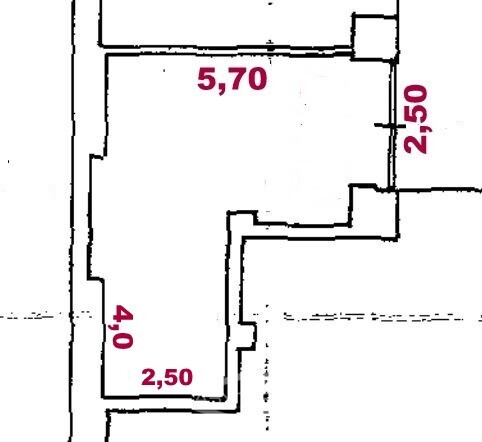 AMPIO BOX AUTO SINGOLO CON LOCALE DEPOSITO