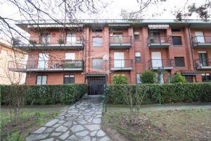 BEINASCO IN VENDITA TRILOCALE CON BOX LIBERO SUBITO