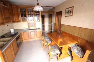 BEINASCO IN VENDITA TRILOCALE CON BOX LIBERO SUBITO