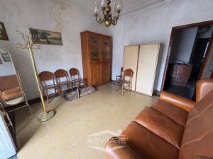 AMPIO TRILOCALE LIBERO SUBITO ZONA OSPEDALI