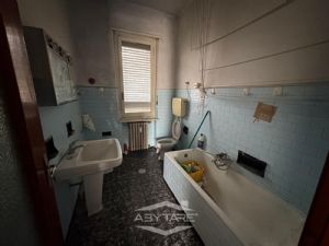 AMPIO TRILOCALE LIBERO SUBITO ZONA OSPEDALI