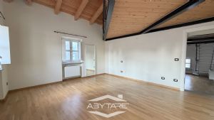 Loft con soppalco in palazzo storico a Carignano