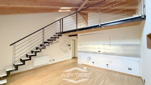 Loft con soppalco in palazzo storico a Carignano