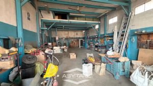 Capannone artigianale con soppalco e area esterna