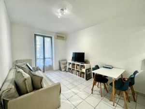 2 locali ristrutturato - libero subito