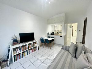 2 locali ristrutturato - libero subito