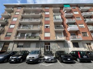 Trilocale di ampia metratura Via Colombo Nichelino
