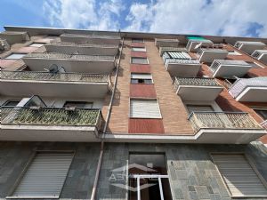 Trilocale di ampia metratura Via Colombo Nichelino