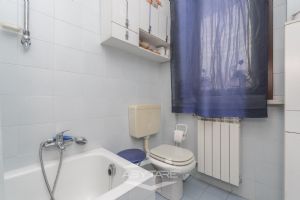 VILLA A SCHIERA CON GIARDINO E BOX