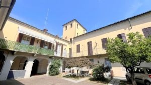 Appartamento in palazzo d'epoca centro Carmagnola