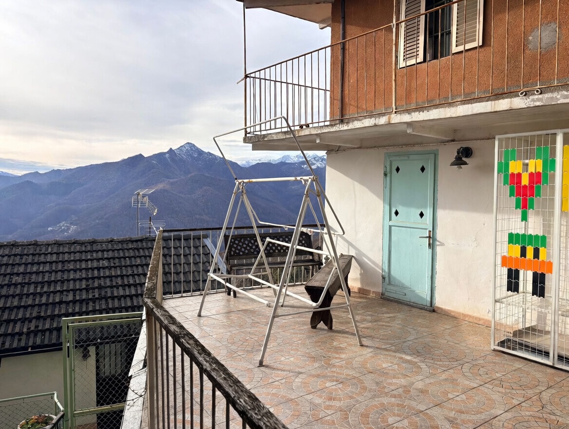 Casa indipendente vendita Frazione Chiaves