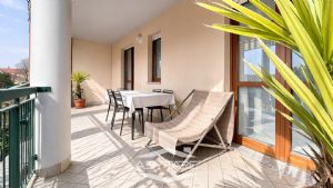 La tua casa Abytare..
Alcune immagini di questo an...