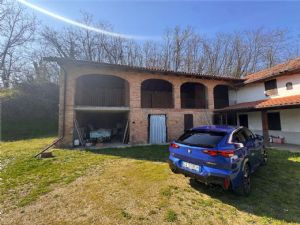 CASCINA PANORAMICA IN VIATOSTO