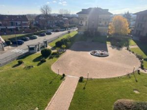 STRADA  SESIA ALLOGGIO BILIVELLO CON BOX