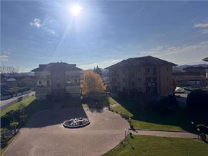 STRADA  SESIA ALLOGGIO BILIVELLO CON BOX