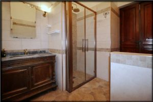 DIMORA STORICA RISTRUTTURATA CON PARCO E TERRAZZO