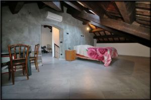 DIMORA STORICA RISTRUTTURATA CON PARCO E TERRAZZO