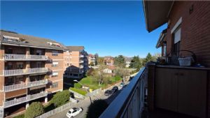 NORD ULTIMO PIANO CON MANSARDA ABITABILE E RISCALDAMENTO AUTONOMO