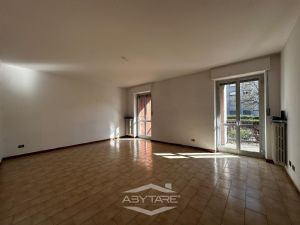 Appartamento con salone doppio Via del Pascolo Nichelino