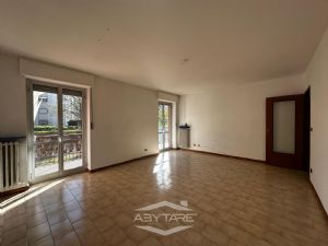 Appartamento con salone doppio Via del Pascolo Nichelino