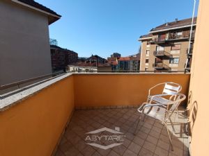 GRAZIOSO ATTICO IN ZONA OSPEDALI