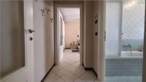 BILOCALE MODERNO CON BOX AUTO