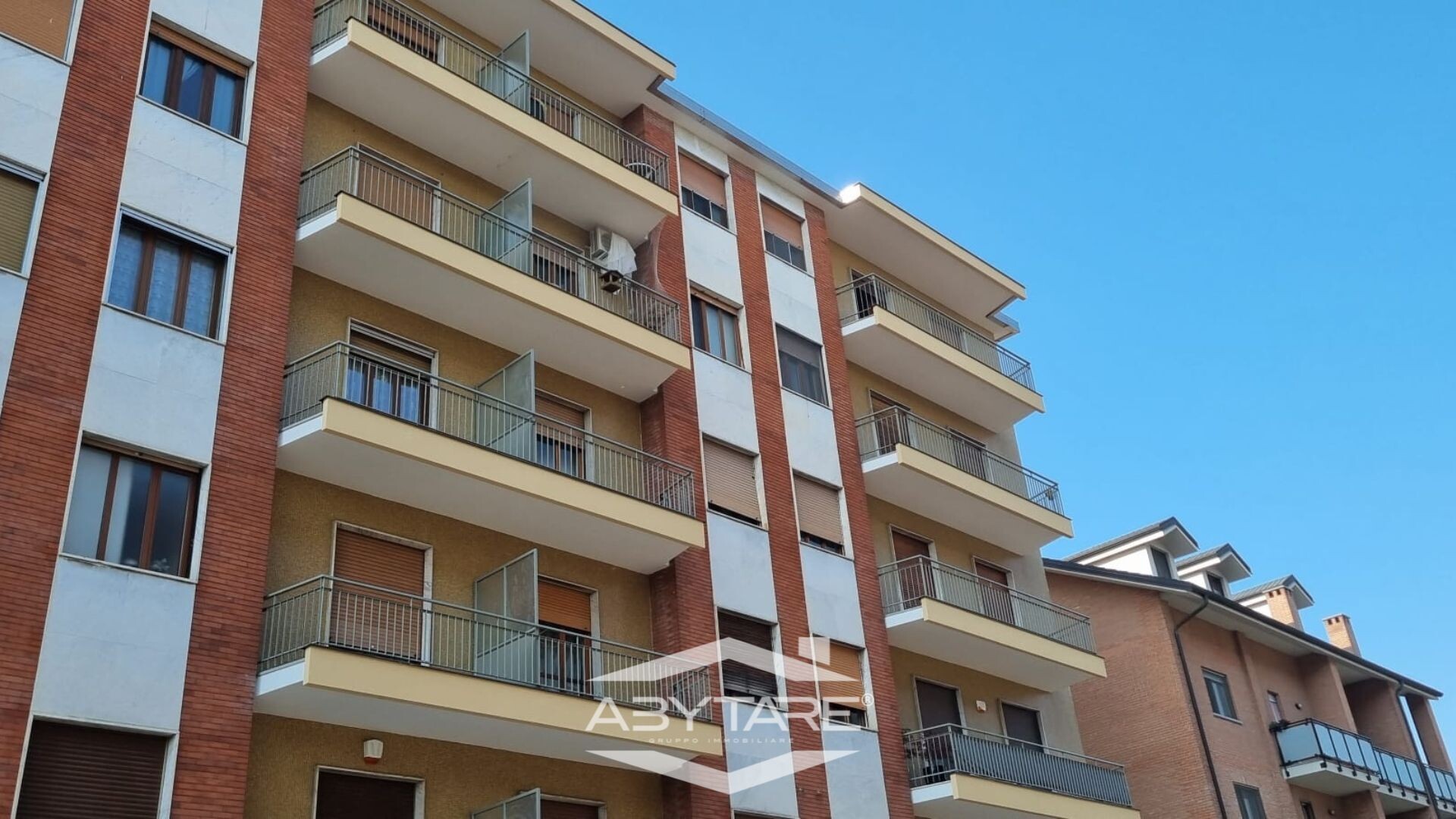 Appartamento quadrilocale con box auto