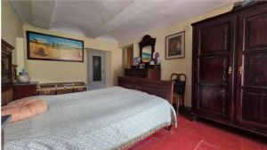 Cascina pronta da vivere in zona tranquilla