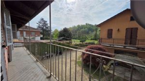 Cascina pronta da vivere in zona tranquilla