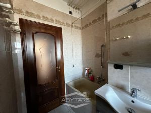 Quadrilocale con riscaldamento autonomo in palazzina recentemente rivista