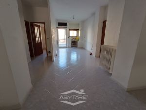 AMPIO QUADRILOCALE IN CONTESTO SIGNORILE