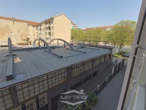 AMPIO QUADRILOCALE IN CONTESTO SIGNORILE